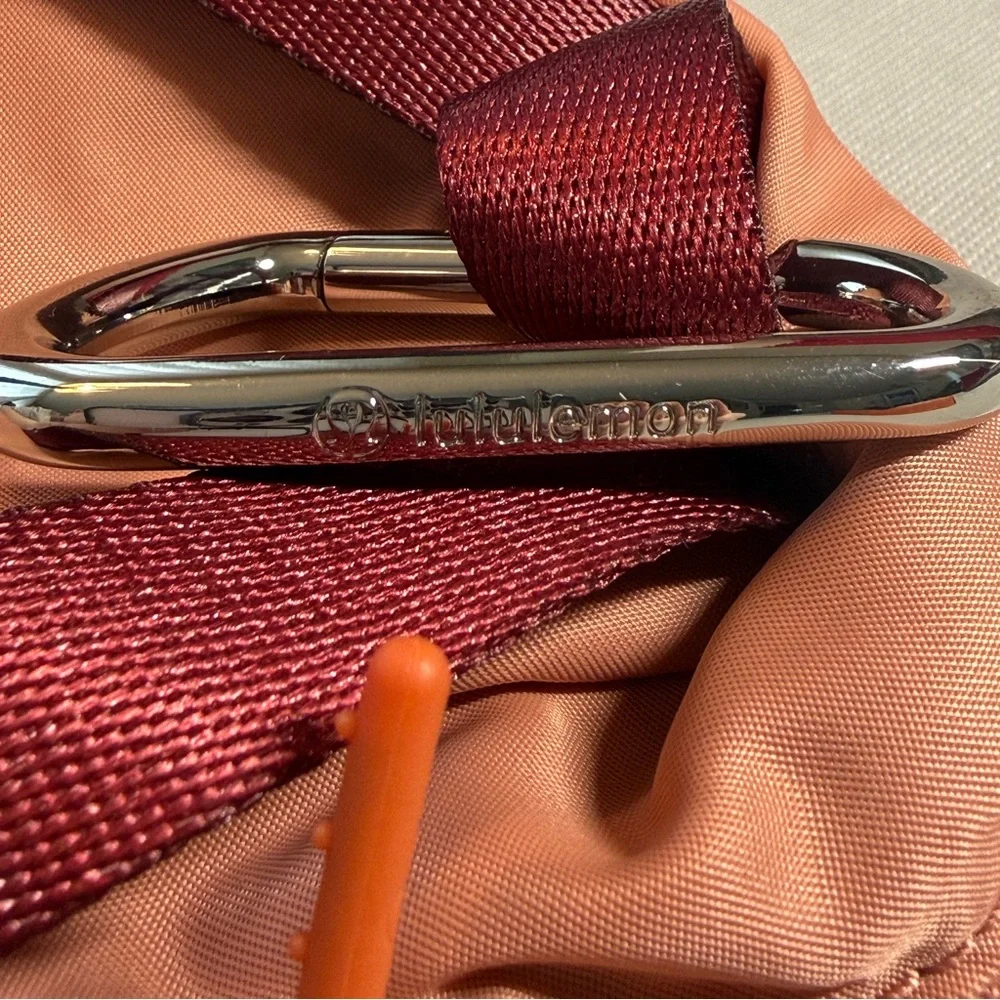 HP 🧡 Lululemon Nano Backpack City Adventurer Carabiner - Picture 8 of 11